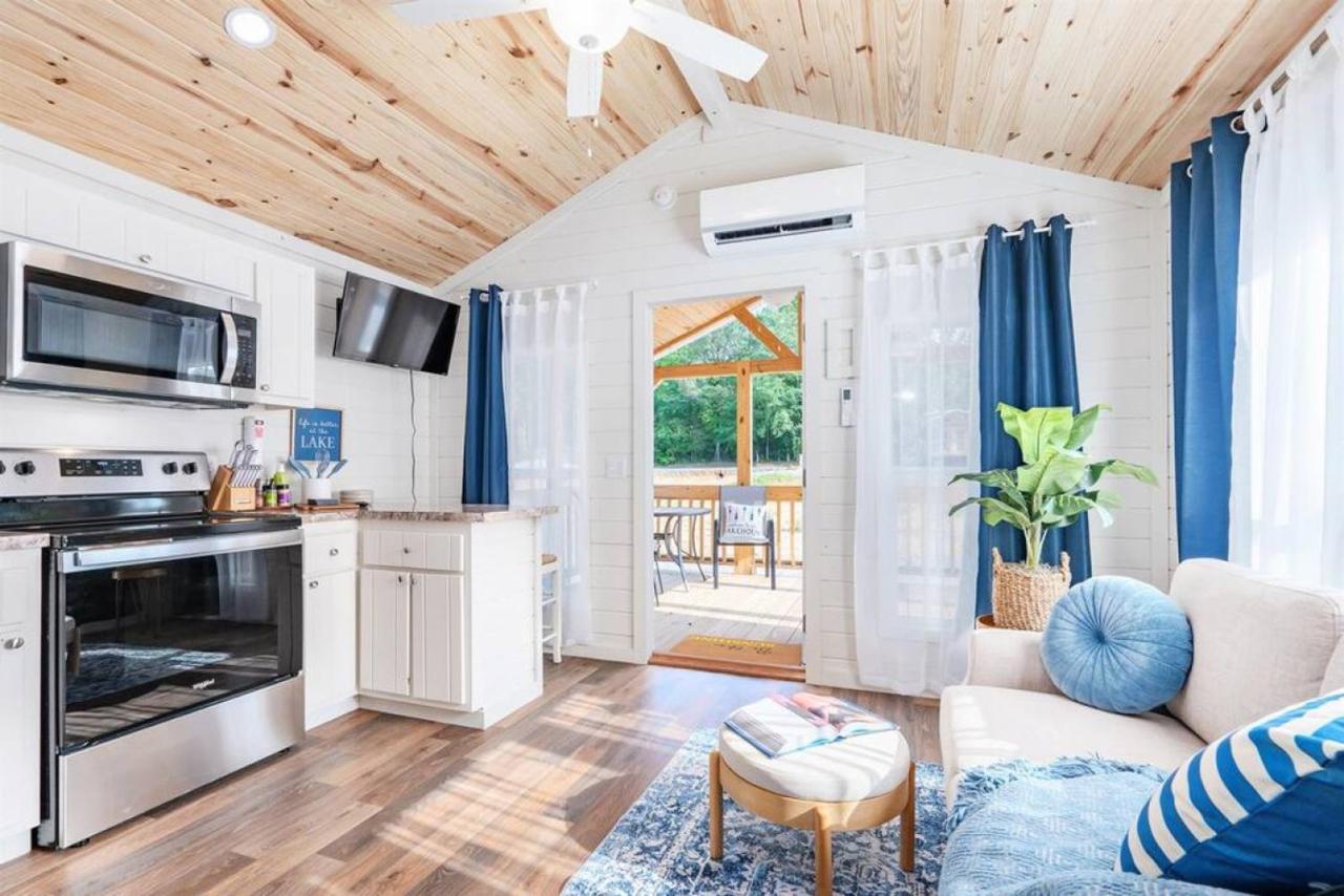 4 Heron Haus, Luxury Tiny House, Pet Friendly, Mins To Downtown Гантерсвілл Екстер'єр фото
