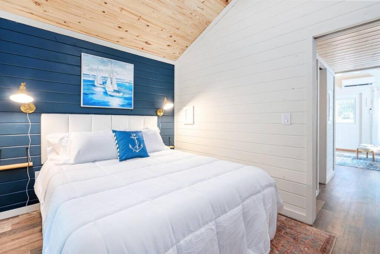 4 Heron Haus, Luxury Tiny House, Pet Friendly, Mins To Downtown Гантерсвілл Екстер'єр фото