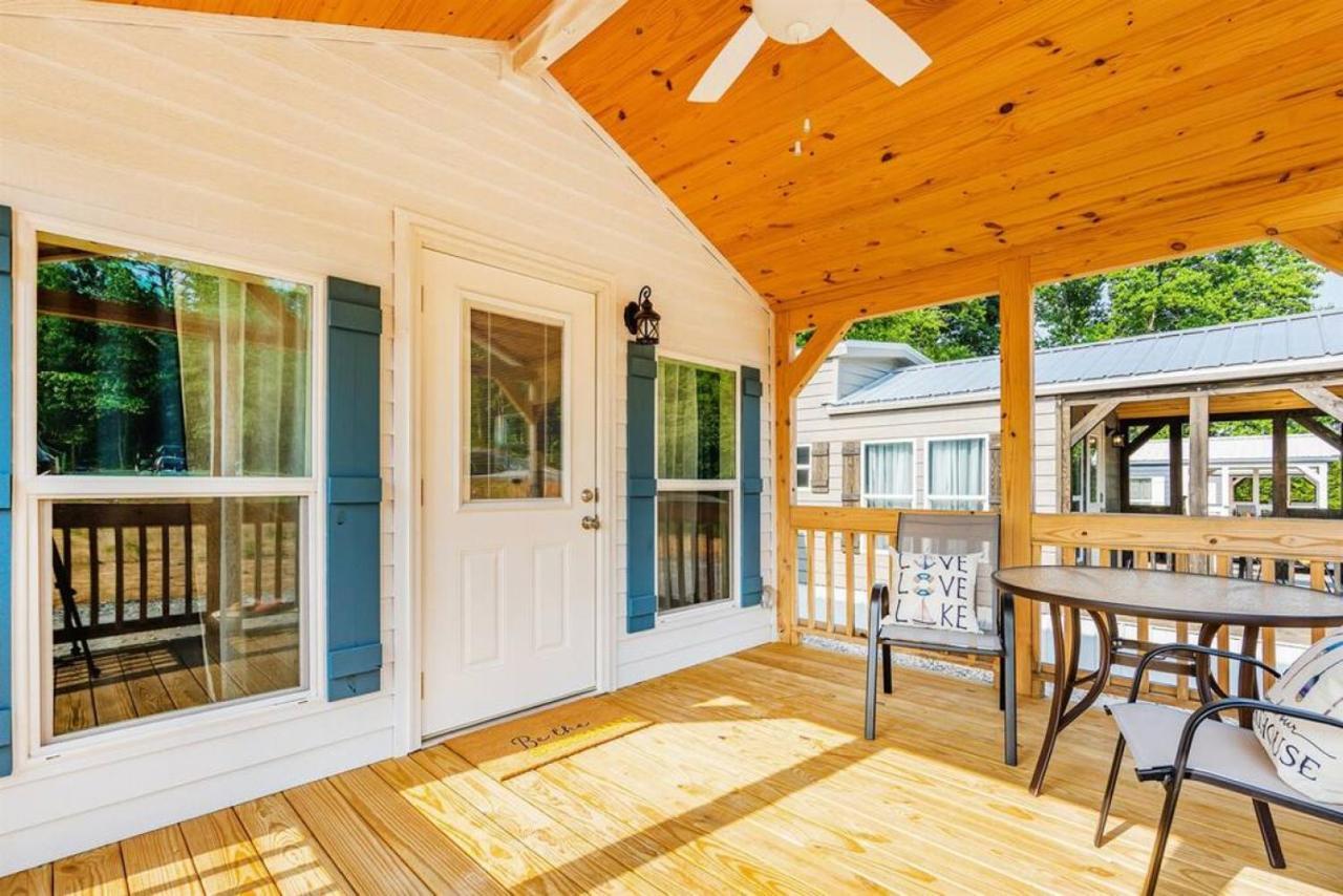 4 Heron Haus, Luxury Tiny House, Pet Friendly, Mins To Downtown Гантерсвілл Екстер'єр фото