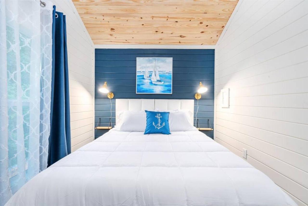 4 Heron Haus, Luxury Tiny House, Pet Friendly, Mins To Downtown Гантерсвілл Екстер'єр фото