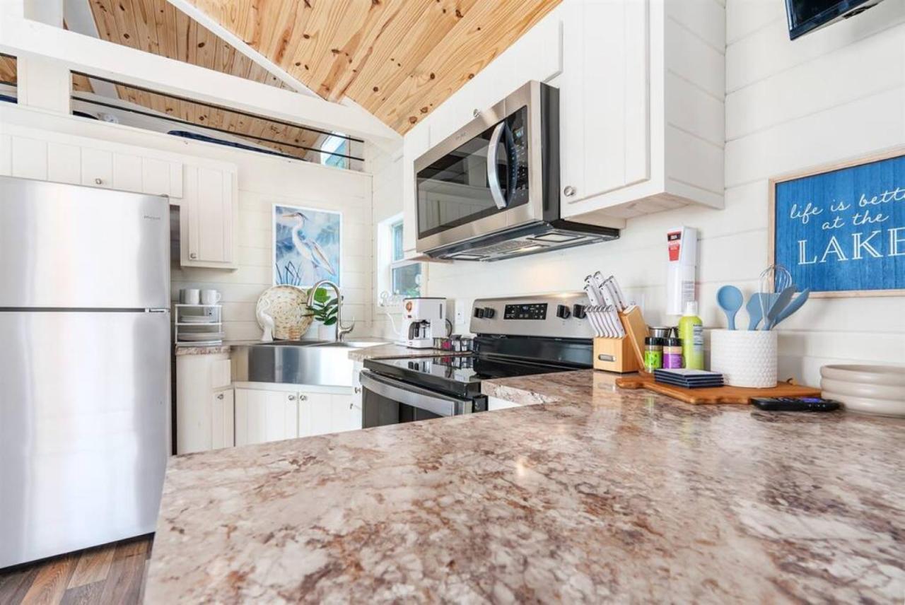 4 Heron Haus, Luxury Tiny House, Pet Friendly, Mins To Downtown Гантерсвілл Екстер'єр фото